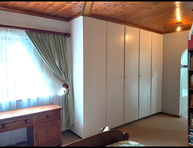 4 BEDROOM HOUSE FOR SALE IN BLUFF